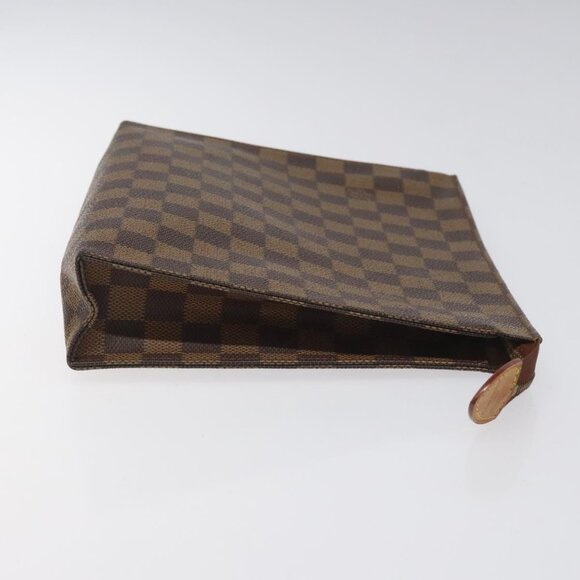 LOUIS VUITTON Damier Ebene Poche Toilette 26 Pouch - Picture 4 of 16